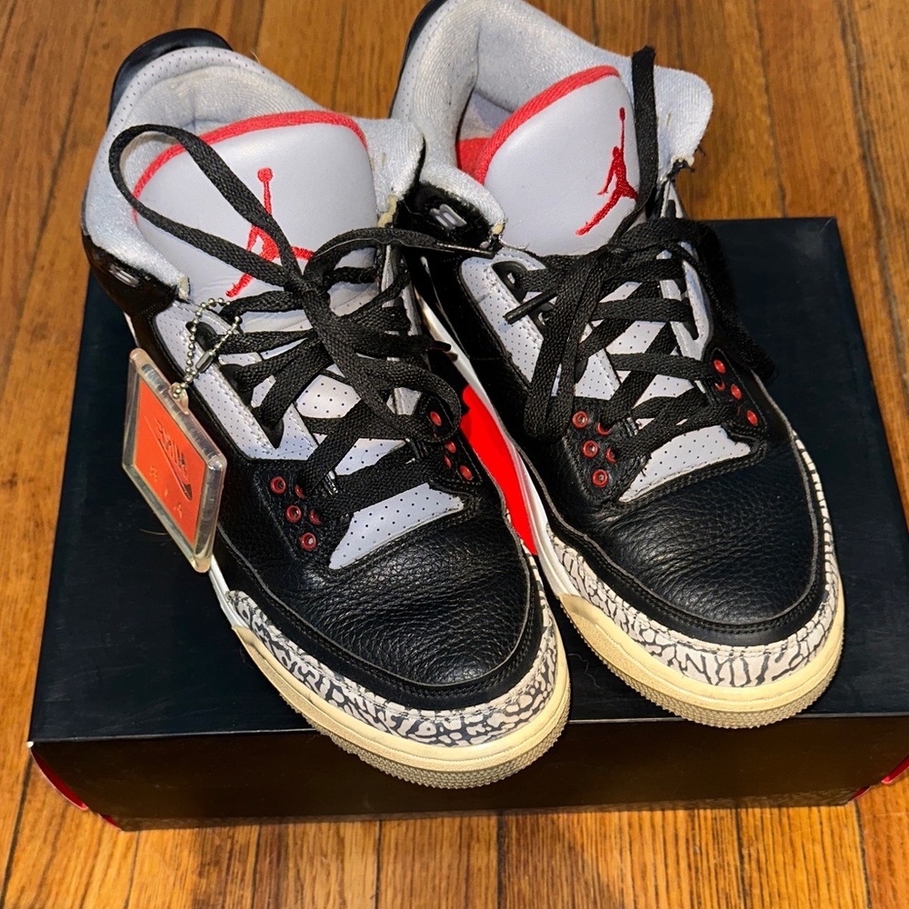 Air Jordan 3 retro black varsity red cement grey